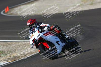 media/Sep-20-2025-TrackDaz (Sat) [[27f0cde673]]/A Group/10am (Turn 3)/